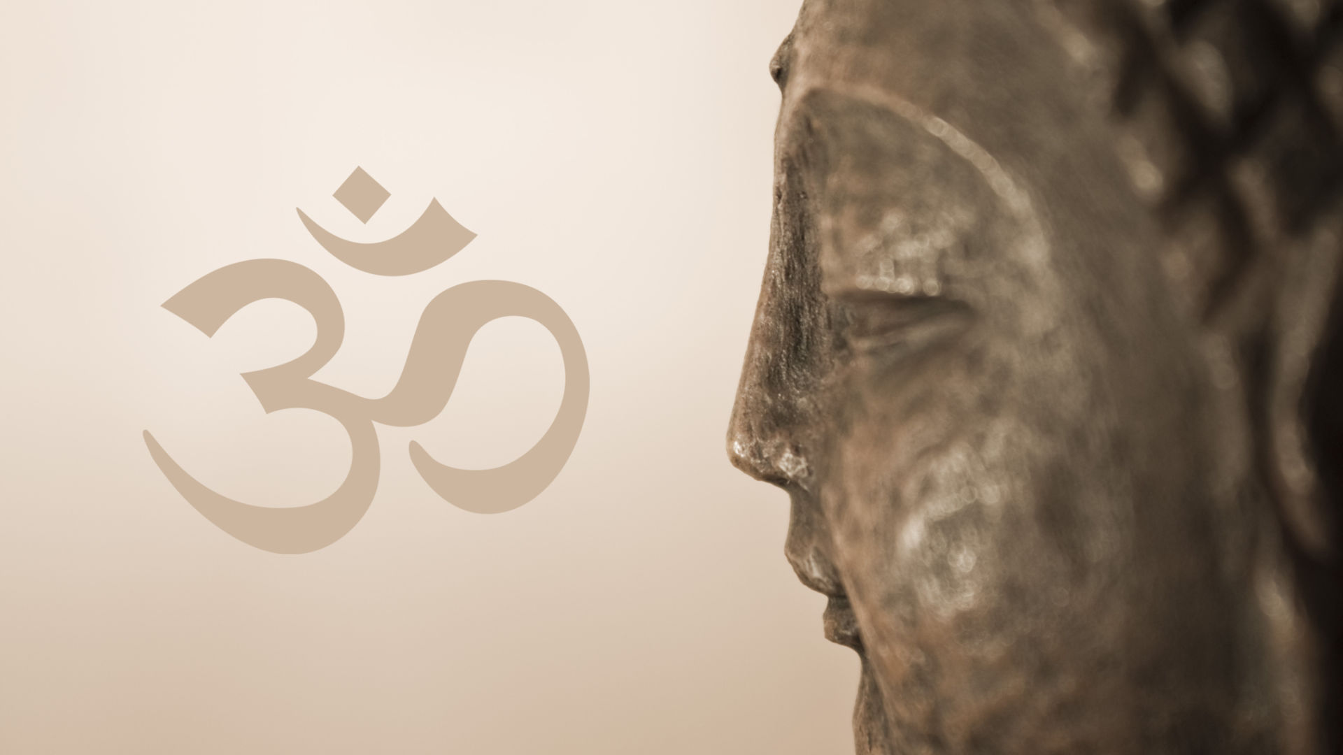 Buddha Kopf mit Om-Zeichen
