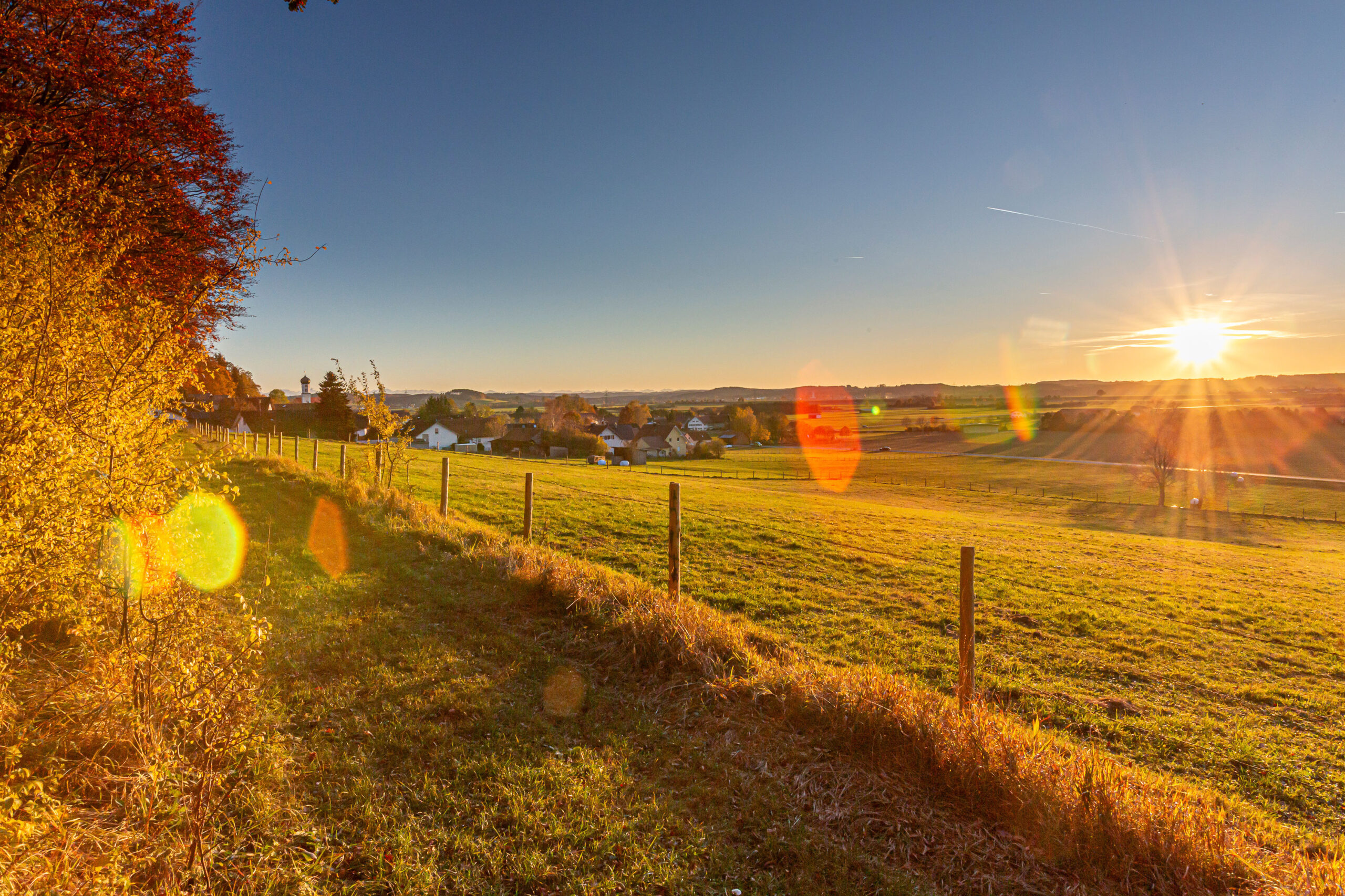 Germany, Bavaria, Allgaeu, view to Mindelau in autumn